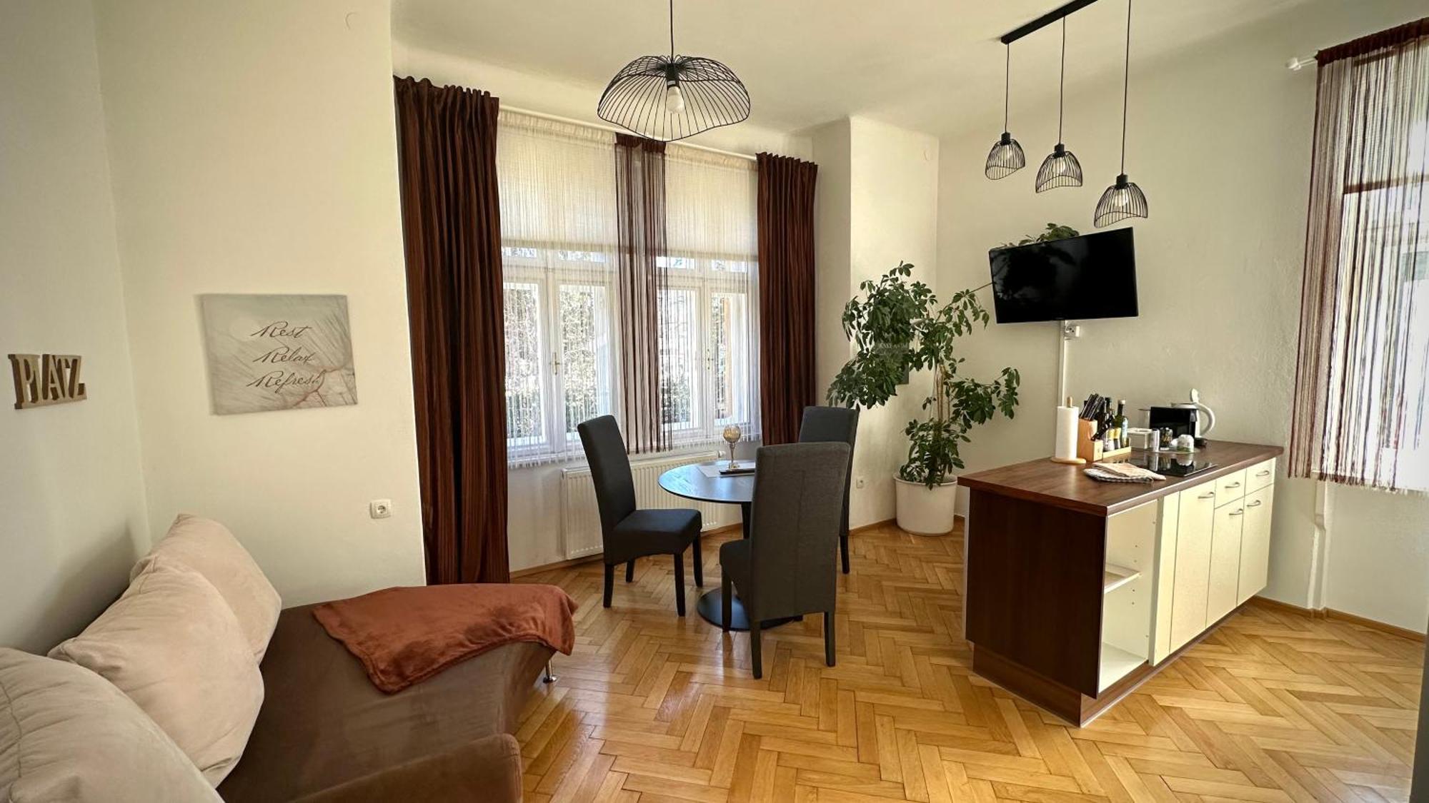 Apartment Im Gruenen Leoben  Eksteriør billede